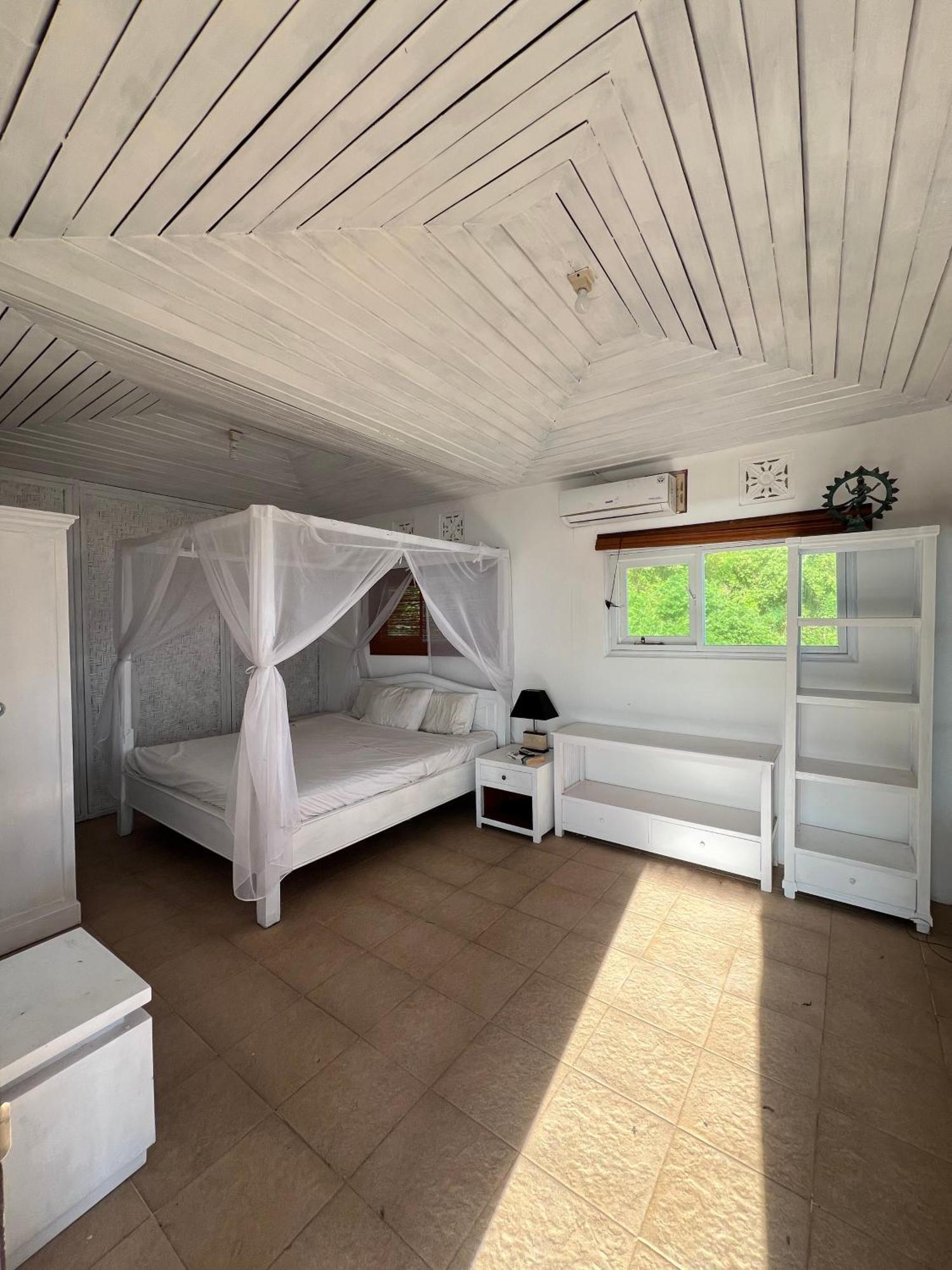 Ari Homestay Uluwatu Exterior photo